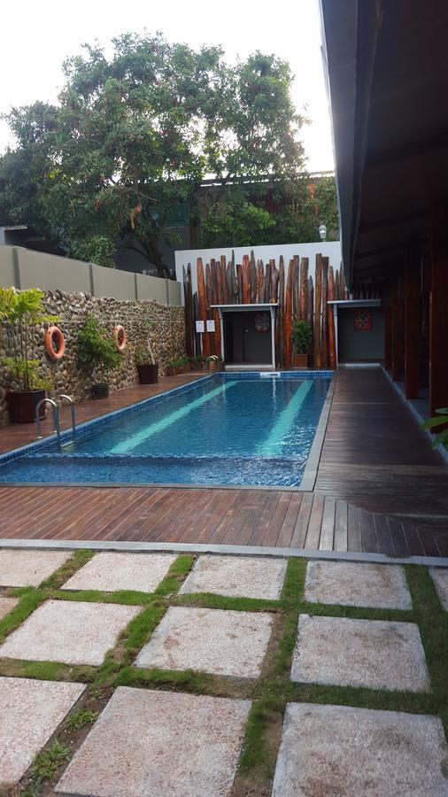 โรงแรมแกรนด์ เตมบาคา ติมิกา ภายนอก รูปภาพ